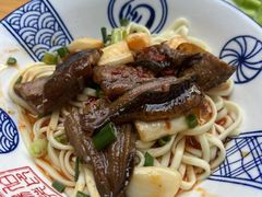 -杨伯英传统杂酱面