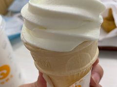 甜筒-华莱士 炸鸡汉堡(卜蜂店)