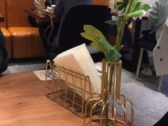 -POKEE VIA&Brunch·维娅(重庆来福士店)