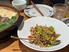 -一坐一忘云南菜(嘉里中心店)