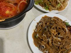-二哥特色砂锅