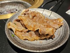 -山川小町·极番烧肉(新地假日广场店)