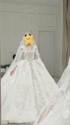 -Renee芮亦婚纱(原丽莎)