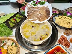 -土连锅·现熬养生汤锅(梁家巷店)