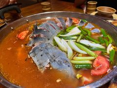 -亮欢寨酸汤鱼(沙冲路店)