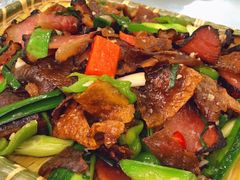 蕨粑腊肉-余家庄肥肠鱼地方汤锅(银杏大道店)