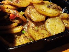 -九锅一堂酸菜鱼(万达广场店)