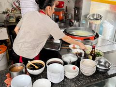 -依云煎包店