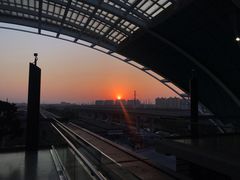 -龙阳路磁悬浮列车总站-停车场