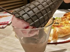 -必胜客(证大大拇指店)