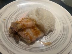 饭焐两头乌五花肉-庐灶江南·江南菜·四合院Bistro(东直门雍和宫·原华侨宾馆店)