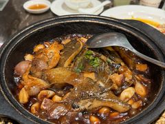 砂锅碟鱼头-双合园·海鲜水饺青岛菜(大尧三路店)