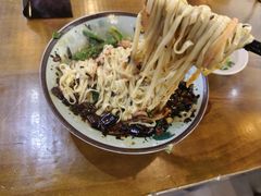 -阿依娘镇店豌杂面(三峡广场店)
