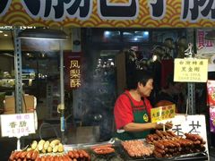 -六合夜市