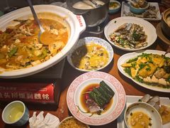 -魏铭鱼头捞饭(晋阳路店)