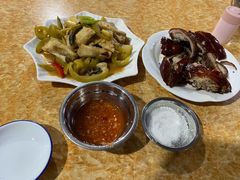 -黄记四更烤乳猪店