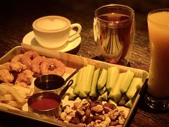 -城墙外BAR