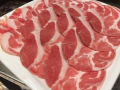 盐池腿包肉-年巴羊肉铺老铜锅(梅江店)