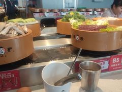 -龍歌自助小火锅(市南金茂湾店)