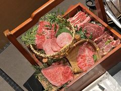 -山川小町·极番烧肉(新地假日广场店)