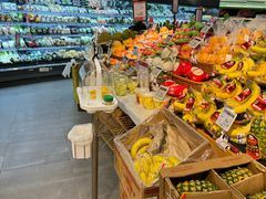 -blt精品超市(杭州城西银泰店)