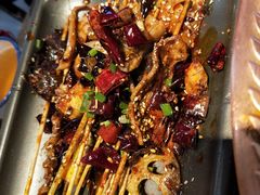 酱卤串拼-沪小二炭火蛙锅(淮海中路美食不夜城店)
