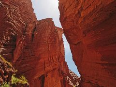 -天山神秘大峡谷