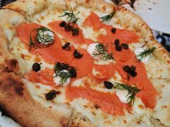 三文鱼披萨-IL TEATRO 精品意大利餐厅