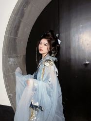 -一揽芳华汉服旗袍体验馆(拙政园店)