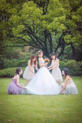 点击看大图 -GRACE KELLY婚纱与礼服(北京店)