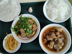 -万盛园炖肉馆(云峰店)