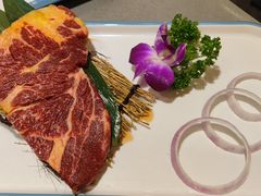 秘制大片牛排-正宗齐齐哈尔烤肉·齐牛哥鲜切炭火烤肉(杭州总店)