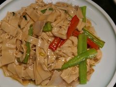 尖椒干豆腐-李记饺子·熏酱东北菜(欢乐谷店)