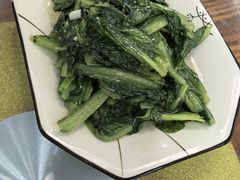 -银峰农庄·特色烧鸡·鲜无花果浸鸡