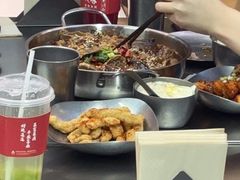 -蓉三少冒烤鸭·四川小吃集(北京首店)