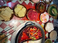 -赵美丽·重庆社区火锅·直营店(火车东站·中豪国际店)