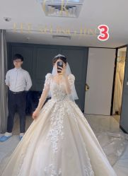点击看大图 -GRACE KELLY婚纱与礼服(北京店)