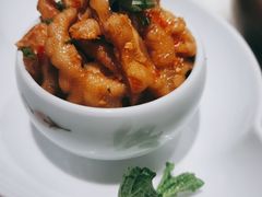 -佬麻雀·新湘菜(东方宝泰店)