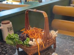 -一席地·本地鸡窝·杭帮鸡火锅(萧山银隆百货店)