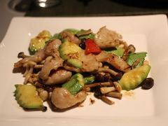 XO酱云南小瓜炒爽肉-T館·花园艺术餐厅