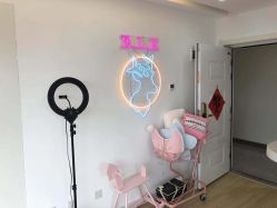 -E.L.K造型momopark店