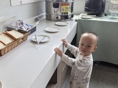 -希岸·轻雅酒店(广州白鹅潭艺术中心花地湾地铁站店)