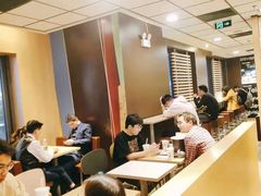 大堂-麦当劳(总统大酒店店)