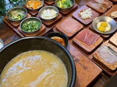 -银米·云南传统过桥米线(双廊黑金冠店)