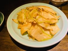 大蒜炒豆丝-粗茶淡饭·隐庐私厨(东亭店)