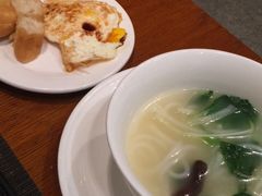 -广州卡丽酒店(大金钟路地铁站店)