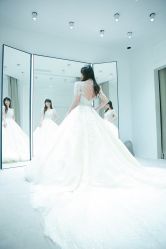 -Renee芮亦婚纱