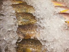 -J Daeng Seafood