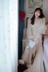 -不晚国际婚纱礼服