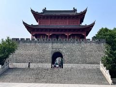 -巴陵广场